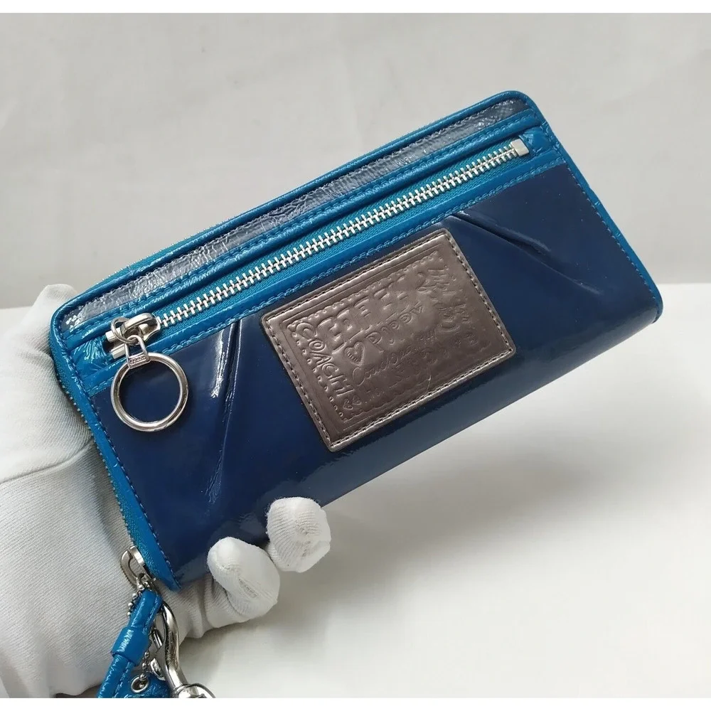 Coach Poppy Blue Patent Leather Zip Around Credit Card Wristlet Wallet